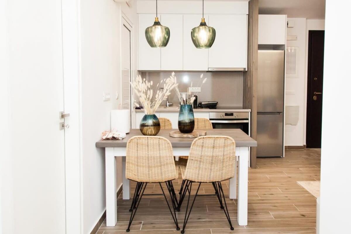 Comfortable 2 Bd Apt Near Sintagma Square Athen Exterior foto